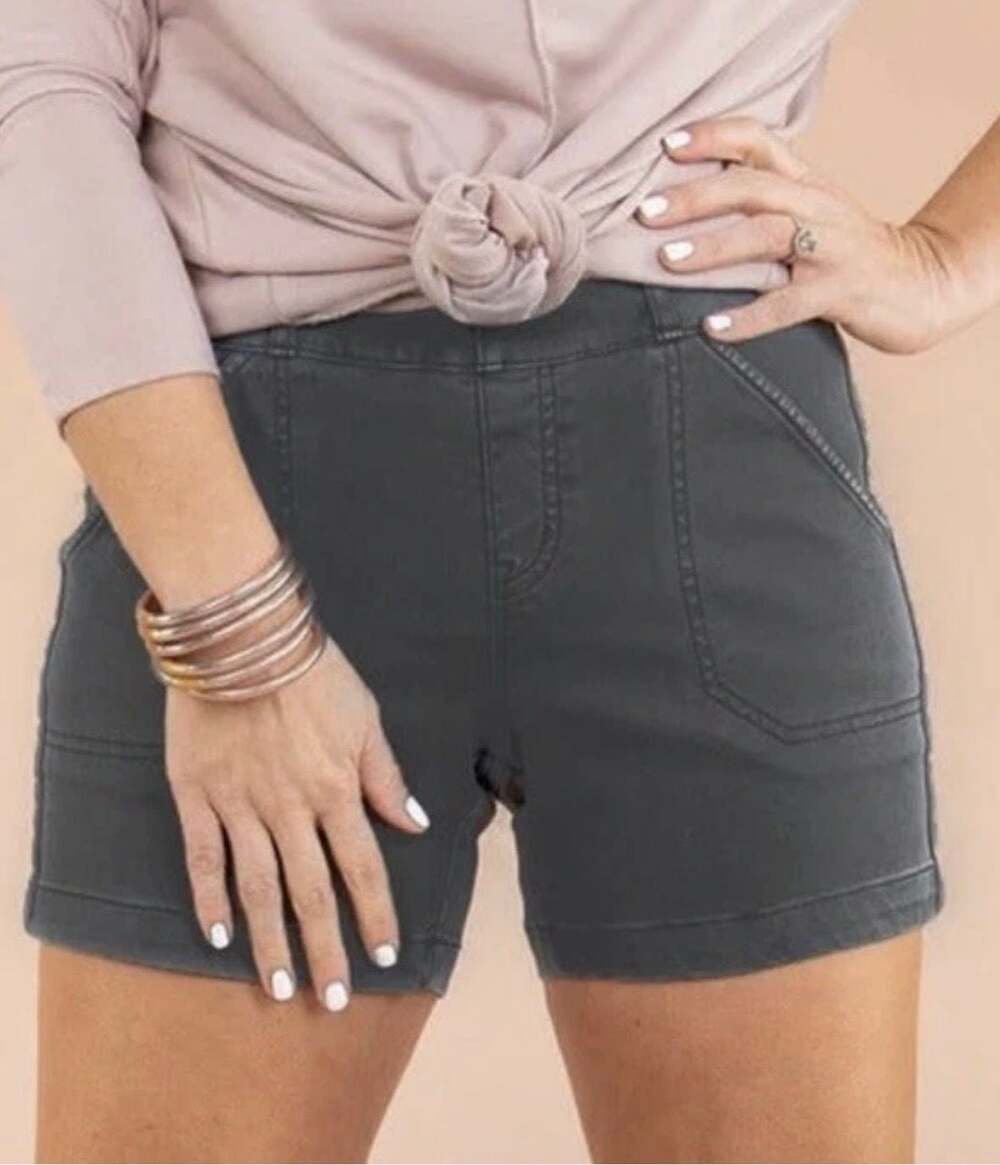 Spanx 6" Stretch Twill Shorts Washed Black Size XL